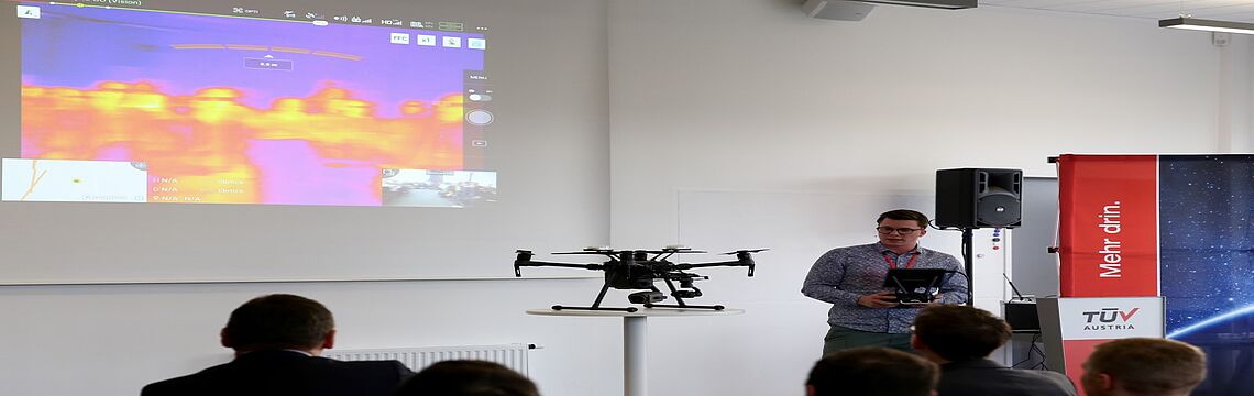 Live Vorführung: Drohneninspektion mit Wärmebildkamera