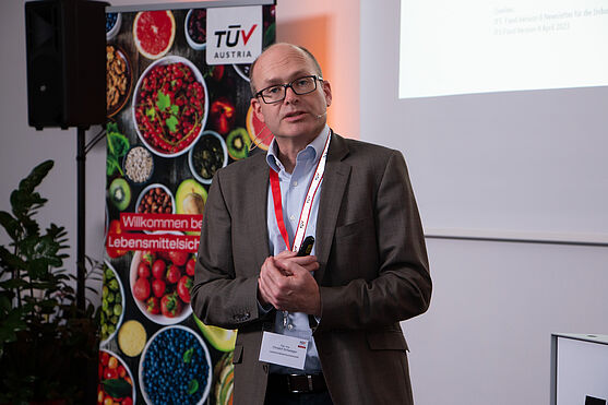 DI Christof Schwaiger, LVA (Lebensmittelversuchsanstalt), lieferte News zum IFS Foodv8.<br />
