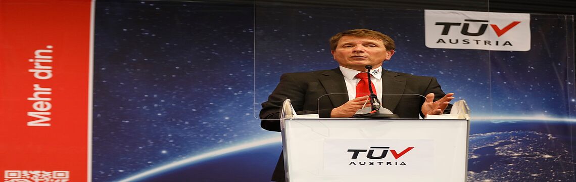 Wegfall der Zertifizierung im Brandschutz – was nun? SV Ing. Martin SWOBODA | TÜV AUSTRIA
