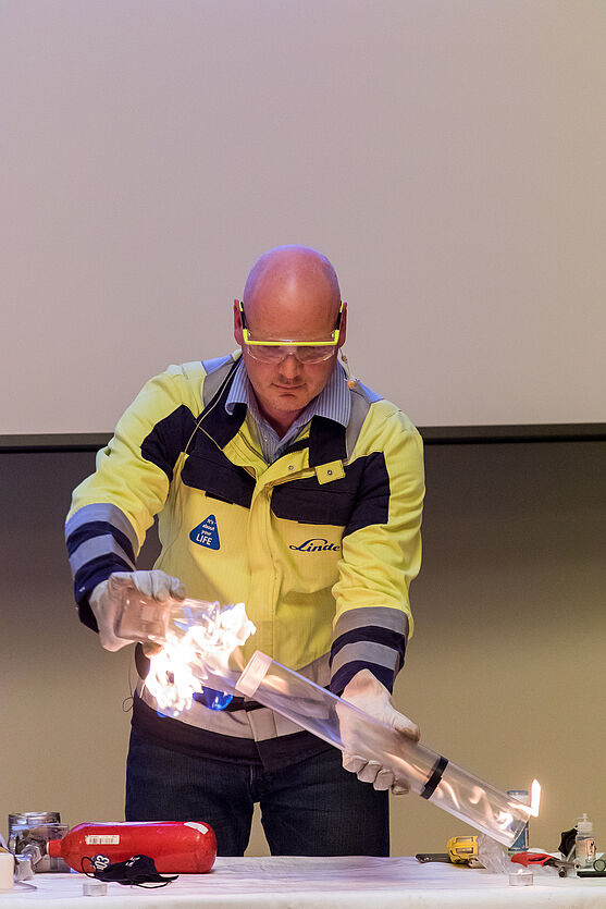 Florian Baldinger: Experimentalvortrag<br />