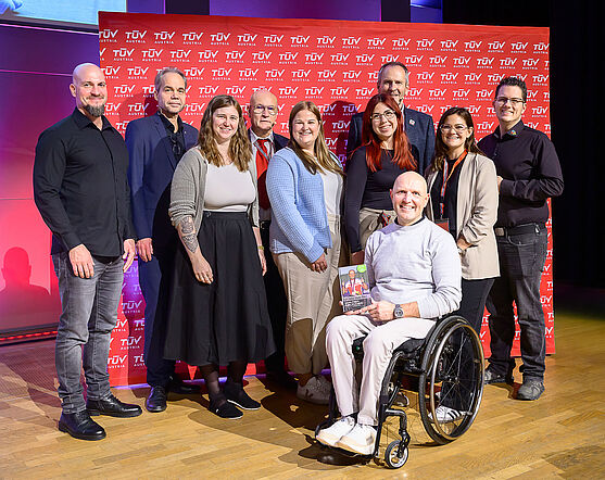 Das war der TÜV AUSTRIA Sicherheitstag 2025 in Perchtoldsdorf<br /> Gruppenfoto