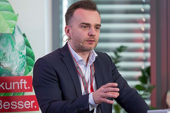 Nach einer kurzen Vormittagspause ging es weiter mit David Suchanek, nhp Niederhuber & Partner Rechtsanwälte und seinem Vortrag Rechtswissen für Energiebeauftragte und -auditor/innen.<br />