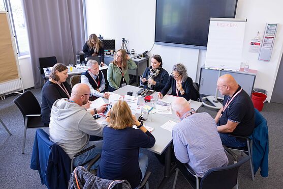 Gemeinsam ans Ziel! Die Workshops boten eine willkommene Gelegenheit zum gegenseitigen Austausch.<br /> Gruppenarbeit