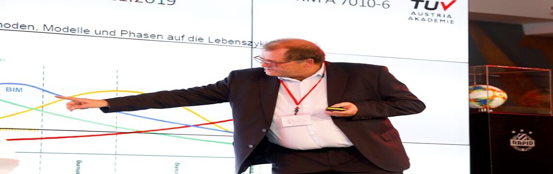 Wolfgang Gschmeidler - Der BIM-Profi erklärte, welche Vorteile die Nutzung des "Building Information Modelling" hat. Höhere Datenqualität und besserer Informationsaustausch für alle Projektbeteiligten zählen darunter.