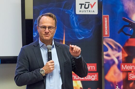 Prof. Mag. Dr. Markus HENGSTSCHLÄGER | Medizinische Universität Wien<br />