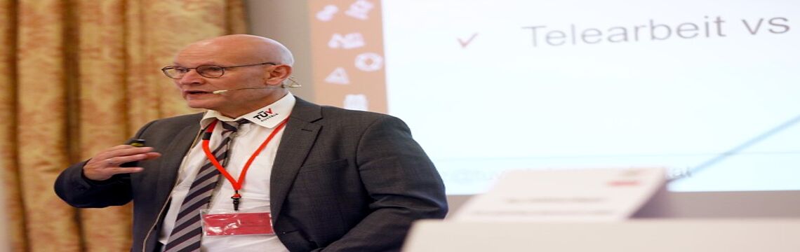 Hellfried Matzik berichtet über seine Erfahrungen mit dem Gefahrstoffmanagement.
