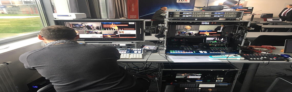 So geht Technik: Wenn die Technik funktioniert, ist die halbe Miete schon bezahlt. Es lief alles wie am Schnürchen, die Zuhörer konnten die Ausführungen der Referenten in einwandfreier Videoqualität mitverfolgen.