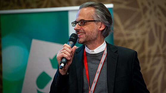 Weiter ging es mit Arch Dipl.-Ing. Gerhard Kopeinig: "Spezialfall Bau & Gebäude"<br />