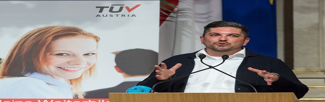 Markus Wohlmuth, Stadt Wien-Umweltschutz, berichtete über rechtliche Änderungen im Abfallwirtschaftsgesetz.