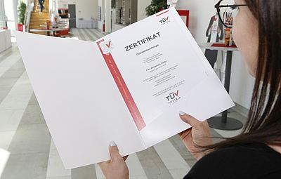 Das TÜV AUSTRIA Personenzertifikat