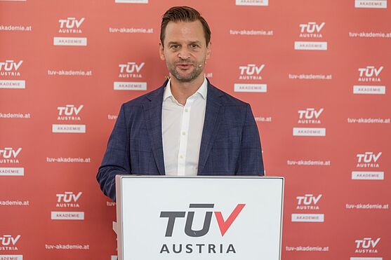 DI Richard Schauperl: "Hocheffiziente Wasserstoff- und eFuel-Produktion mit der Hochtemperaturelektrolyse"<br />