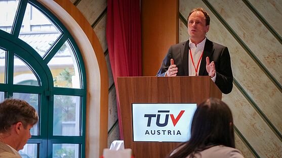 Georg Droschl, TÜV AUSTRIA Data Intelligence: Daten nutzen, Qualität steigern: Analytische Werkzeuge und industrielle Praxisbeispiele <br />