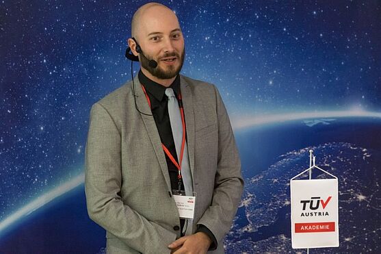 Ing. DI Siegfried Hollerer, BSc (TÜV TRUST IT TÜV AUSTRIA): Cyber Security in der Industrie - Was soll denn schon passieren?<br />