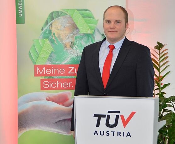 Dipl.-Ing. Michael Strach, Smurfit Kappa Nettingsdorfer: Energieeffizienz & Energieversorgung - Ein Praxisbericht <br />