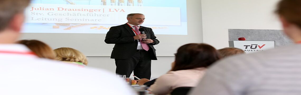 Julian Drausinger von der Lebensmittelversuchsanstalt (LVA) moderierte als Kooperationspartner und sorgte für reichlich fachlichen Input.