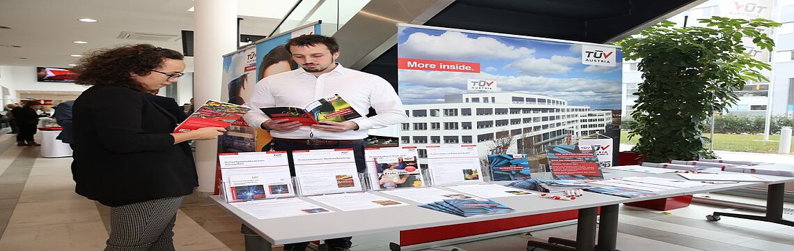 Aussteller: TÜV AUSTRIA Fachverlag; Fachbücher: Praxishandbuch Werkstoffprüfung, Praxishandbuch Elektromobilität, Erste Hilfe, Sicherheitsmaßnahmen Schweißen