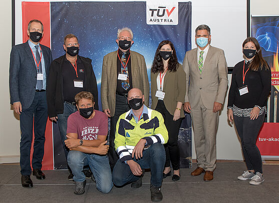 v.l.n.r.: Martin Schmutzer, Erwin Gütl, Lepold Ballek, Sandra Rottenbücher, Herbert Hasenbichler, Melanie Löschl, Martin Swoboda, Florian Baldinger<br />