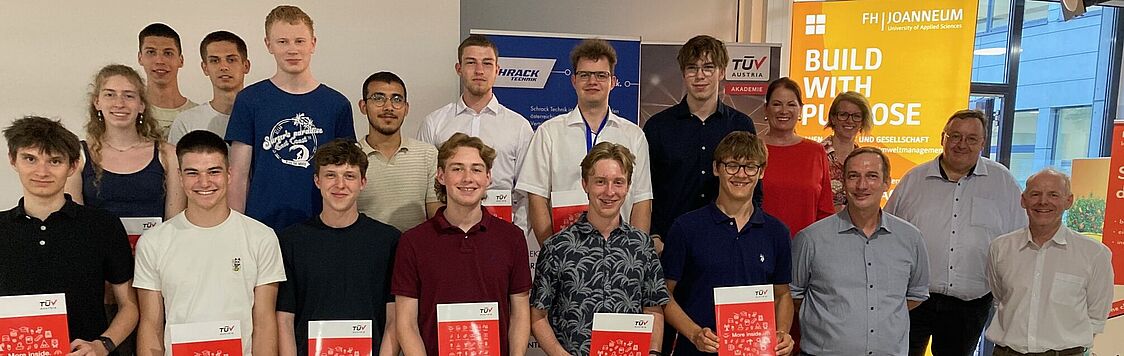 Gruppenfoto der HTL Schüler:innen
