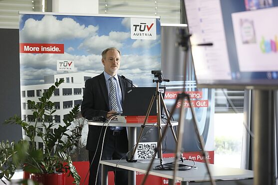 Einleitung: DI Julian Drausinger, LVA<br />