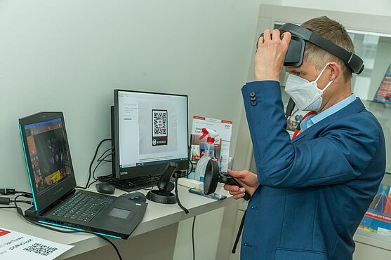 Virtual Reality mit Dr. Roland Holm, Phenomatics<br />