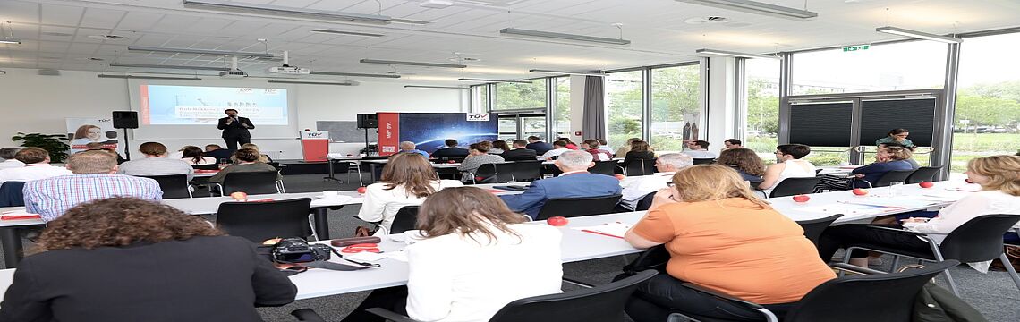 Gespannt lauschten die Zuhörer den Referenten/innen der Fachtagung. Das Programm war mehr als abwechlungsreich und warf viele Fragen auf, die fachgerecht beantwortet werden konnten.