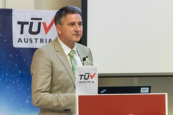 Herbert Hasenbichler präsentiert die TRVB-News<br />