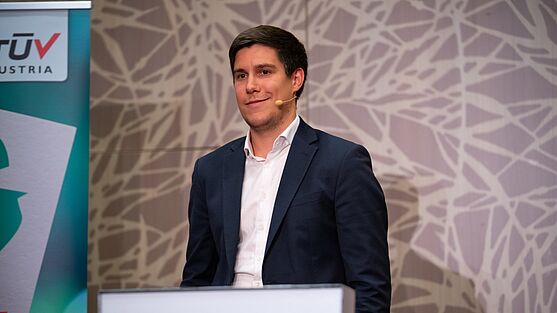 Matthias Spitzer, RLB NÖ-Wien über die Notwendigkeit, Risiken und Chancen von nachhaltiger Führung<br />